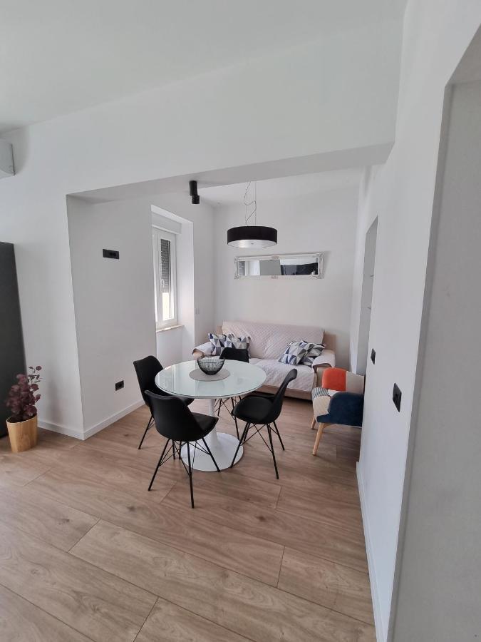 Stivi Luxury Apartments Pula Exteriér fotografie
